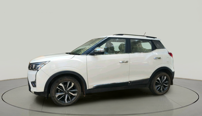 2021 Mahindra XUV300 W8 1.5 DIESEL, Diesel, Manual, 55,466 km, exterior