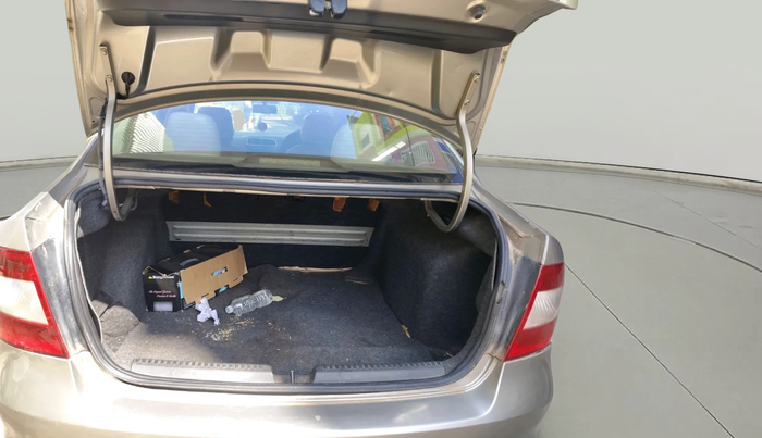 2015 Skoda Rapid 1.5 TDI CR ELEGANCE, Diesel, Manual, 1,85,788 km, exterior