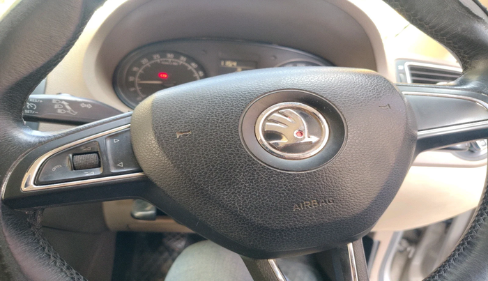 2015 Skoda Rapid 1.5 TDI CR ELEGANCE, Diesel, Manual, 1,85,788 km, interior