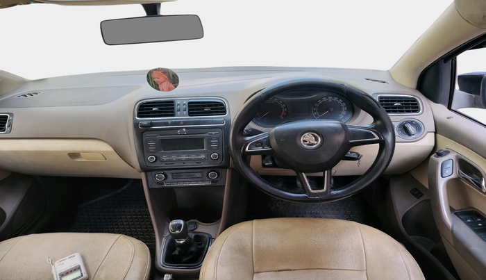 2015 Skoda Rapid 1.5 TDI CR ELEGANCE, Diesel, Manual, 1,85,788 km, interior