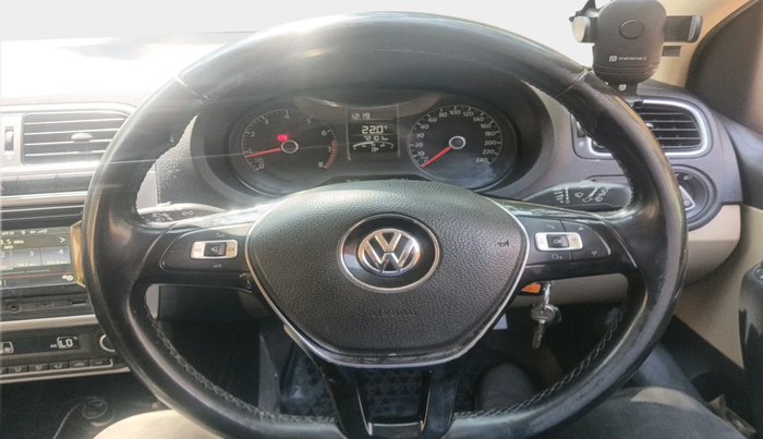 2016 Volkswagen Polo HIGHLINE1.2L, Petrol, Manual, 72,101 km, interior