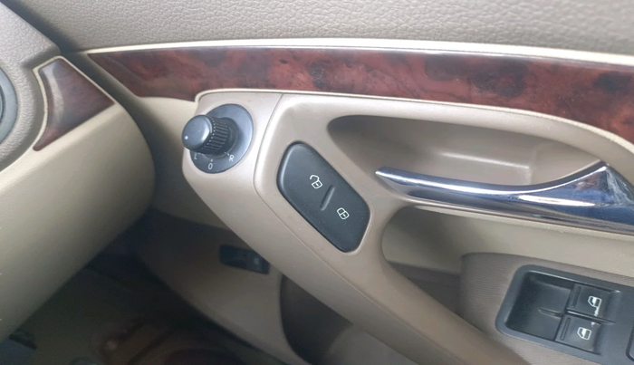 2015 Skoda Rapid 1.5 TDI CR ELEGANCE PLUS AT, Diesel, Automatic, 57,057 km, interior