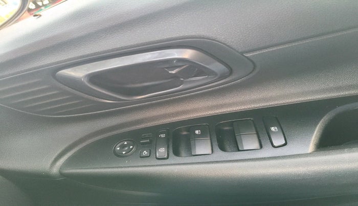 2022 Hyundai NEW I20 SPORTZ 1.2 MT, Petrol, Manual, 20,553 km, interior