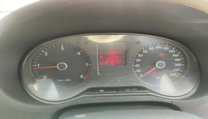 2013 Volkswagen Polo COMFORTLINE 1.2L, Diesel, Manual, 1,00,850 km, interior