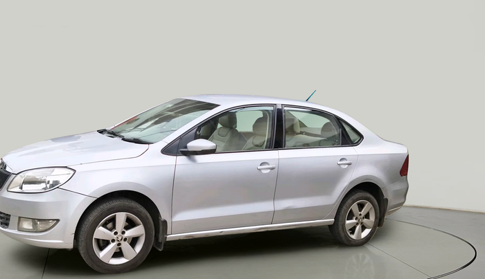 2016 Skoda Rapid AMBITION 1.6 MPI MT PLUS, Petrol, Manual, 87,082 km, exterior