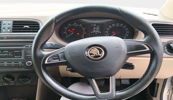 2016 Skoda Rapid AMBITION 1.6 MPI MT PLUS, Petrol, Manual, 87,082 km, interior