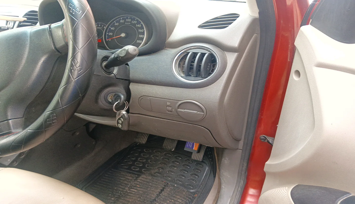 2011 Hyundai i10 MAGNA 1.2, Petrol, Manual, 80,594 km, interior