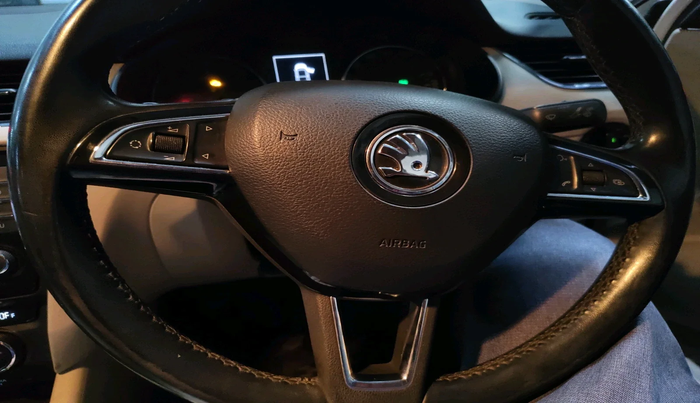 2014 Skoda Octavia ELEGANCE 2.0 TDI AT, Diesel, Automatic, 1,61,255 km, interior