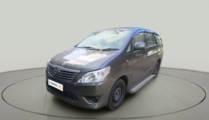 2013 Toyota Innova 2.5 GX 8 STR, Diesel, Manual, 1,80,867 km, exterior