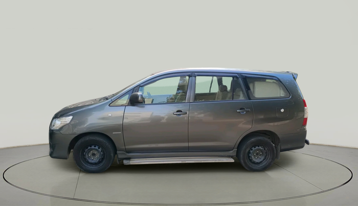 2013 Toyota Innova 2.5 GX 8 STR, Diesel, Manual, 1,80,867 km, exterior
