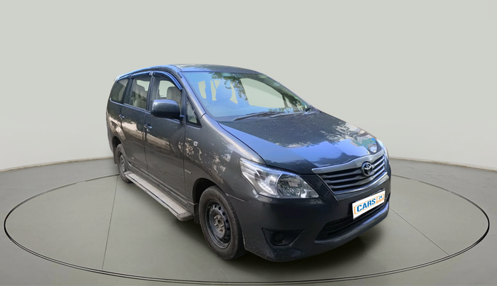 2013 Toyota Innova 2.5 GX 8 STR, Diesel, Manual, 1,80,867 km, exterior