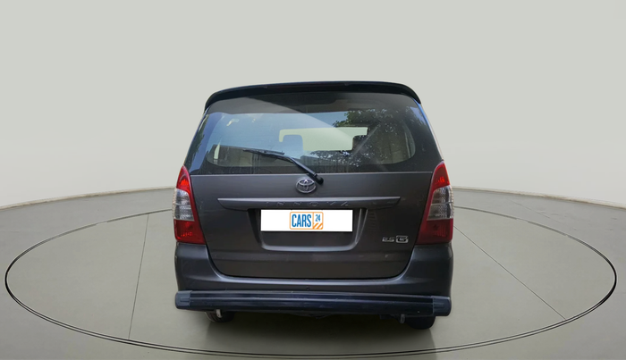 2013 Toyota Innova 2.5 GX 8 STR, Diesel, Manual, 1,80,867 km, exterior
