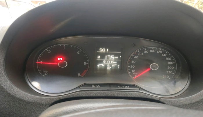 2016 Volkswagen Ameo HIGHLINE1.5L, Diesel, Manual, 91,715 km, interior