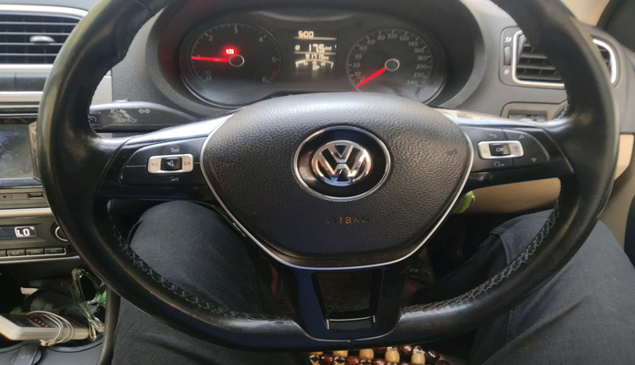 2016 Volkswagen Ameo HIGHLINE1.5L, Diesel, Manual, 91,715 km, interior