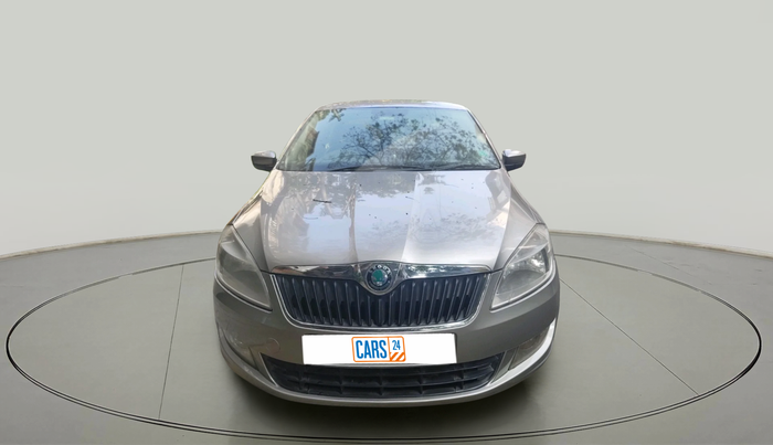 2013 Skoda Rapid AMBITION 1.6 TDI CR MT PLUS, Diesel, Manual, 1,21,935 km, exterior