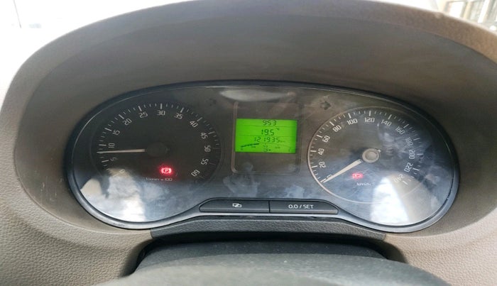 2013 Skoda Rapid AMBITION 1.6 TDI CR MT PLUS, Diesel, Manual, 1,21,935 km, interior