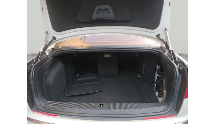 2010 Audi A8L W12 QUATTRO, Petrol, Automatic, 45,657 km, exterior