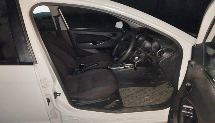 2010 Ford Figo EXI 1.2 PETROL, Petrol, Manual, 1,22,159 km, interior