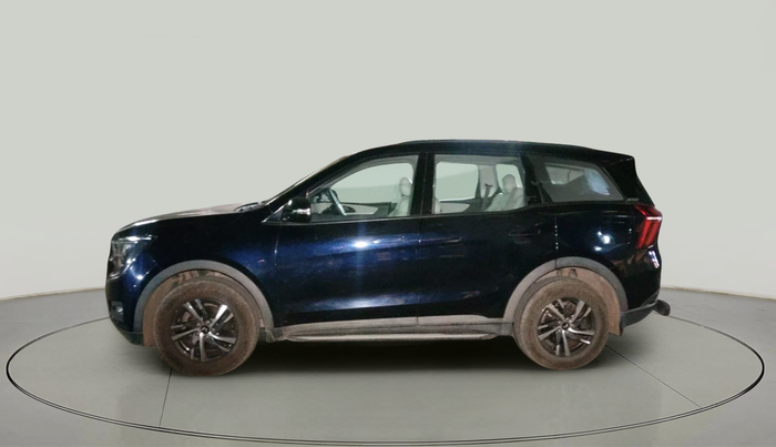 2024 Mahindra XUV700 AX 5 P MT 5 STR, Petrol, Manual, 4,193 km, exterior