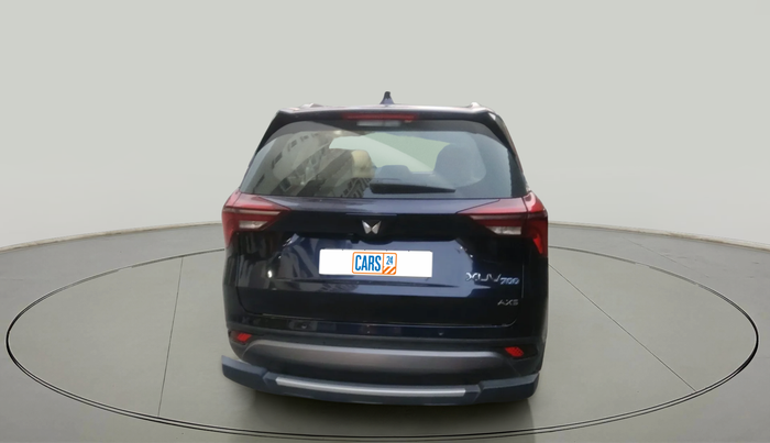 2024 Mahindra XUV700 AX 5 P MT 5 STR, Petrol, Manual, 4,193 km, exterior