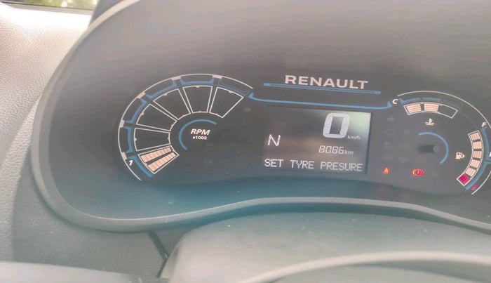 2023 Renault Kwid CLIMBER 1.0 AMT Dual Tone , Petrol, Automatic, 8,086 km, interior