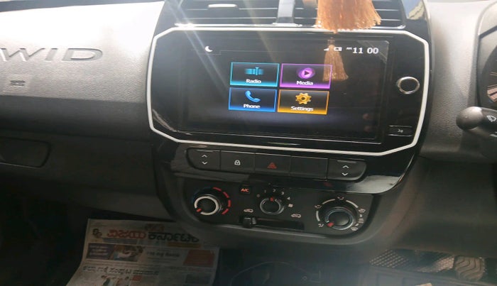 2023 Renault Kwid CLIMBER 1.0 AMT Dual Tone , Petrol, Automatic, 8,086 km, interior