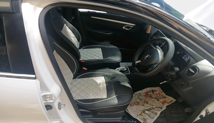 2023 Renault Kwid CLIMBER 1.0 AMT Dual Tone , Petrol, Automatic, 8,086 km, interior