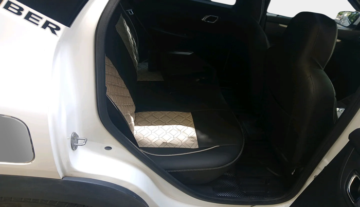 2023 Renault Kwid CLIMBER 1.0 AMT Dual Tone , Petrol, Automatic, 8,086 km, interior