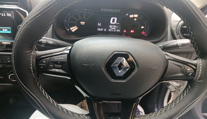 2023 Renault Kwid CLIMBER 1.0 AMT Dual Tone , Petrol, Automatic, 8,086 km, interior