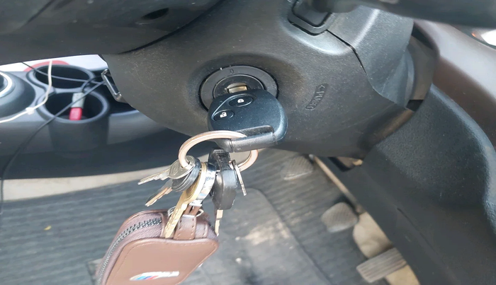 2012 Honda Brio V MT, Petrol, Manual, 1,26,034 km, interior