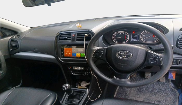 2021 Toyota URBAN CRUISER HIGH GRADE MT, Petrol, Manual, 1,00,654 km, interior