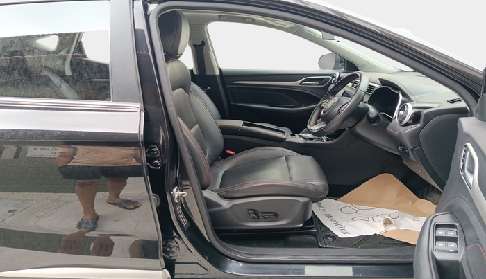 2022 MG ZS EV EXCLUSIVE, Electric, Automatic, 12,335 km, interior