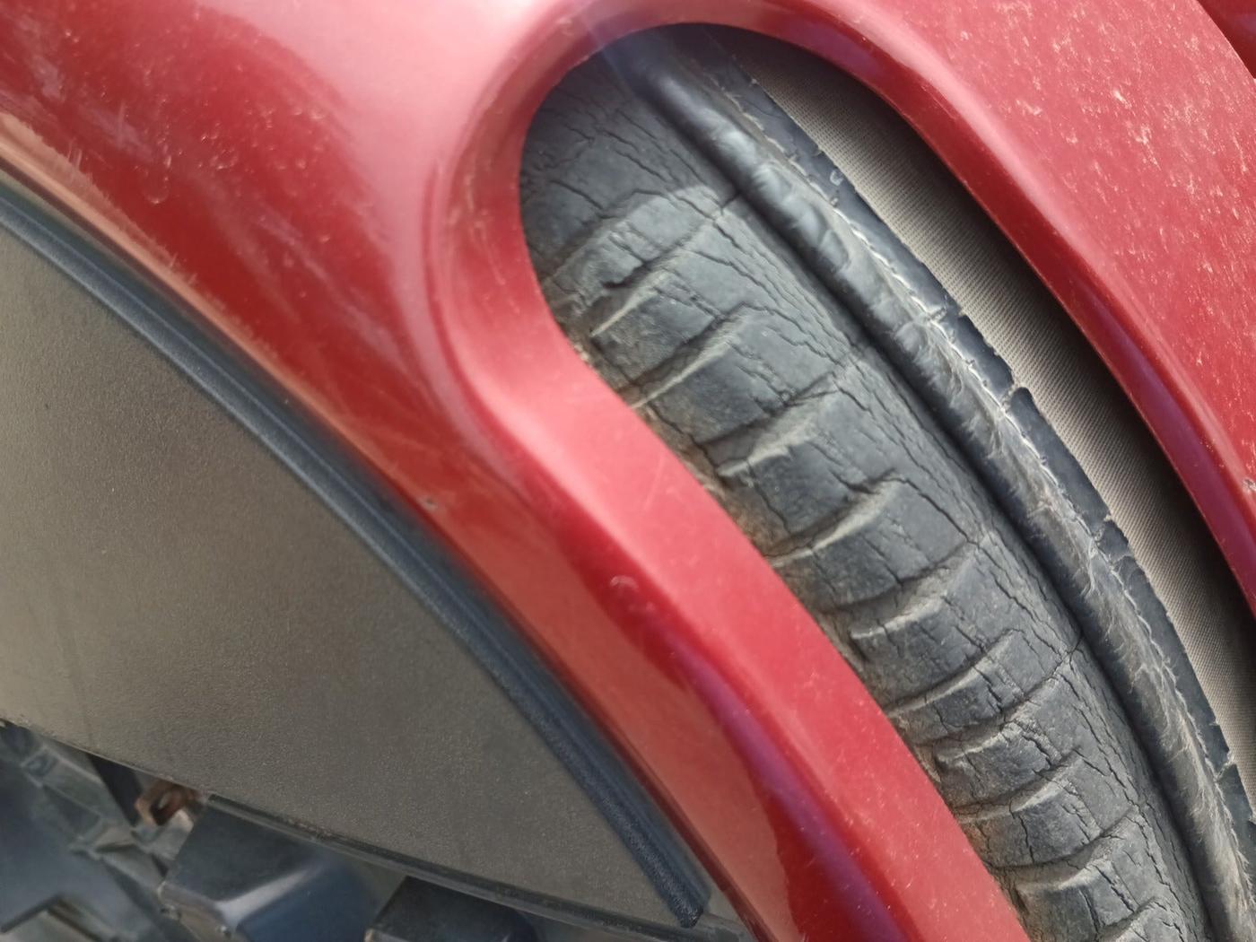 2013 Mahindra Quanto C6, Diesel, Manual, 1,52,488 km, tyre