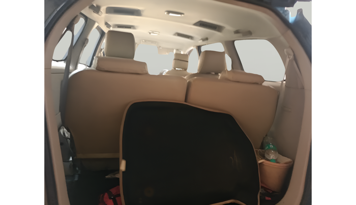 2012 Toyota Innova 2.5 G 7 STR, Diesel, Manual, 1,13,419 km, exterior