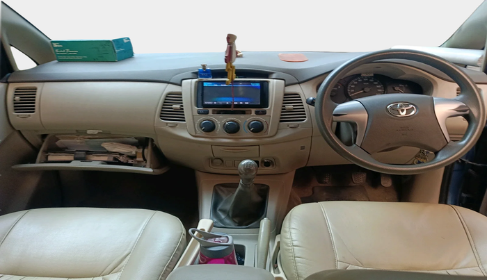 2012 Toyota Innova 2.5 G 7 STR, Diesel, Manual, 1,13,419 km, interior