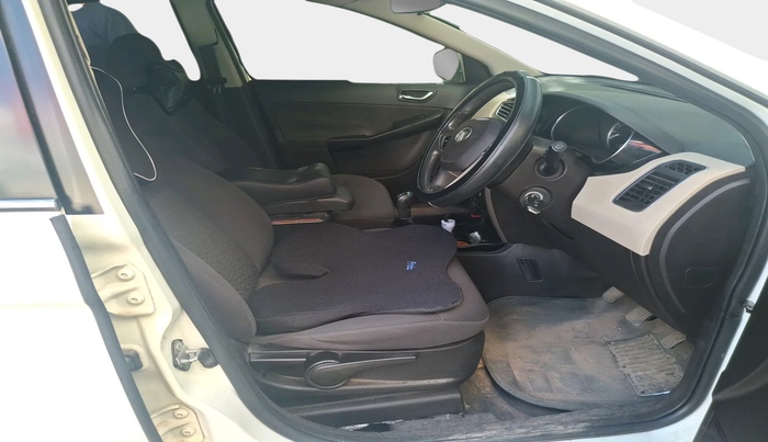 2017 Tata Zest XT PETROL, Petrol, Manual, 33,994 km, interior