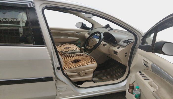 2016 Maruti Ertiga ZXI+, Petrol, Manual, 82,279 km, interior