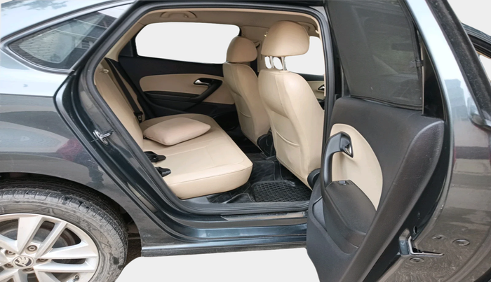 2017 Skoda Rapid STYLE 1.5 TDI AT, Diesel, Automatic, 1,09,166 km, interior