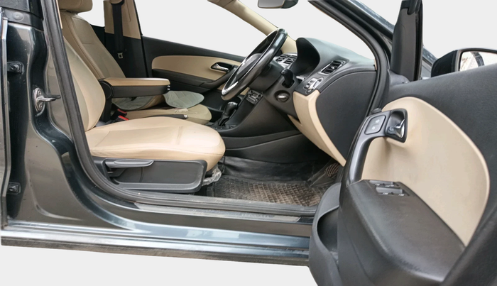 2017 Skoda Rapid STYLE 1.5 TDI AT, Diesel, Automatic, 1,09,166 km, interior