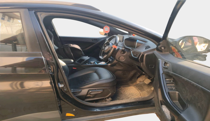 2022 Tata NEXON EV XZ PLUS LUX DARK EDITION, Electric, Automatic, 59,678 km, interior