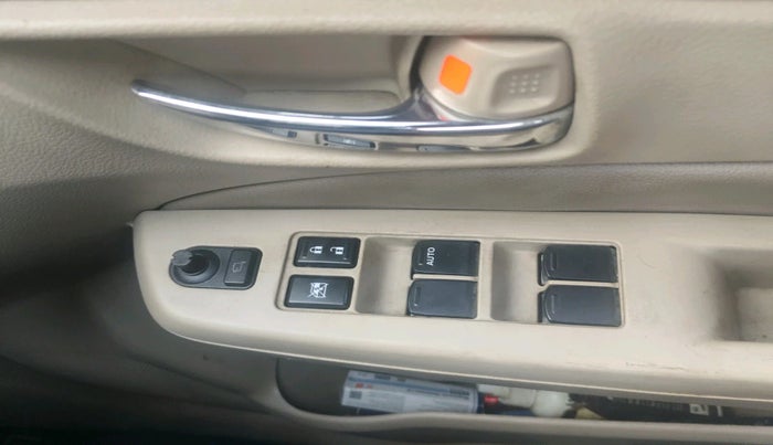 2015 Maruti Ciaz ZXI, Petrol, Manual, 1,07,211 km, interior