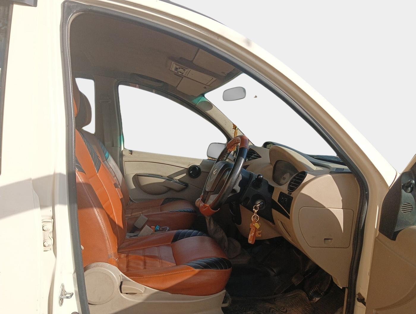 2017 Mahindra Xylo D4, Diesel, Manual, 2,45,796 km, interior