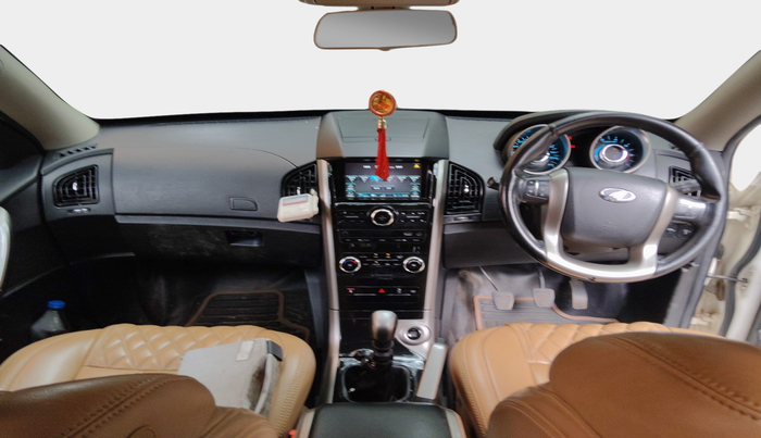 2018 Mahindra XUV500 W7, Diesel, Manual, 55,532 km, interior