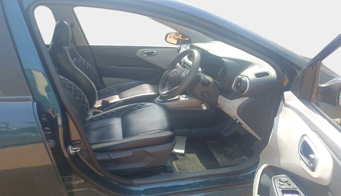 2022 Hyundai GRAND I10 NIOS SPORTZ AMT 1.2 KAPPA VTVT, Petrol, Automatic, 14,929 km, interior