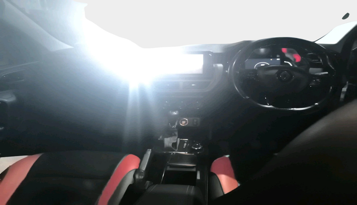 2022 Renault Kiger RXZ AMT, Petrol, Automatic, 56,086 km, interior