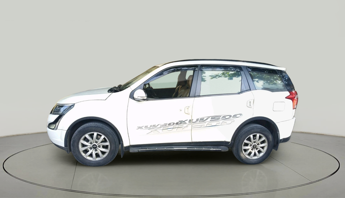 2021 Mahindra XUV500 W7, Diesel, Manual, 1,60,010 km, exterior
