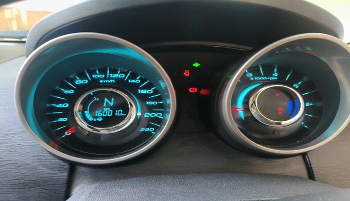 2021 Mahindra XUV500 W7, Diesel, Manual, 1,60,010 km, interior