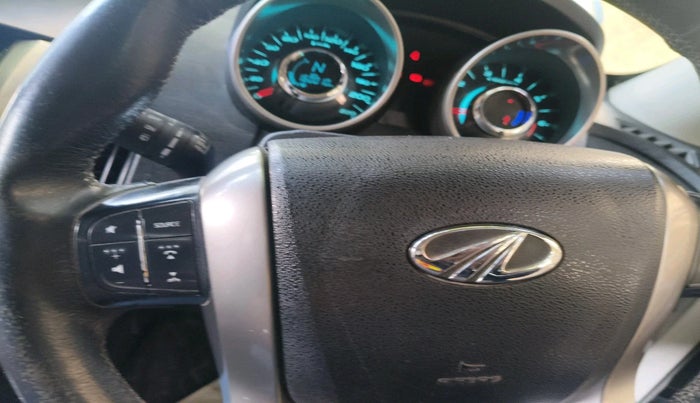 2021 Mahindra XUV500 W7, Diesel, Manual, 1,60,010 km, interior