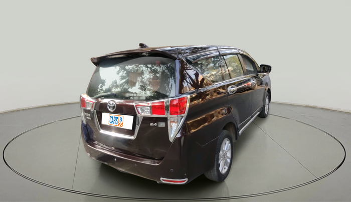 2017 Toyota Innova Crysta 2.4 G 7 STR, Diesel, Manual, 1,76,219 km, exterior