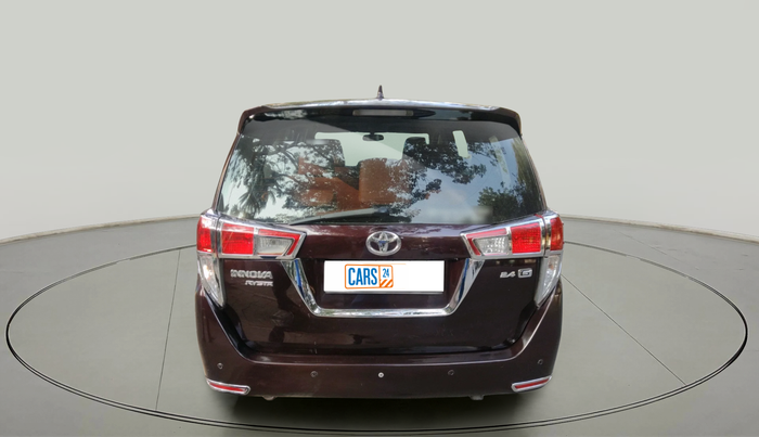 2017 Toyota Innova Crysta 2.4 G 7 STR, Diesel, Manual, 1,76,219 km, exterior